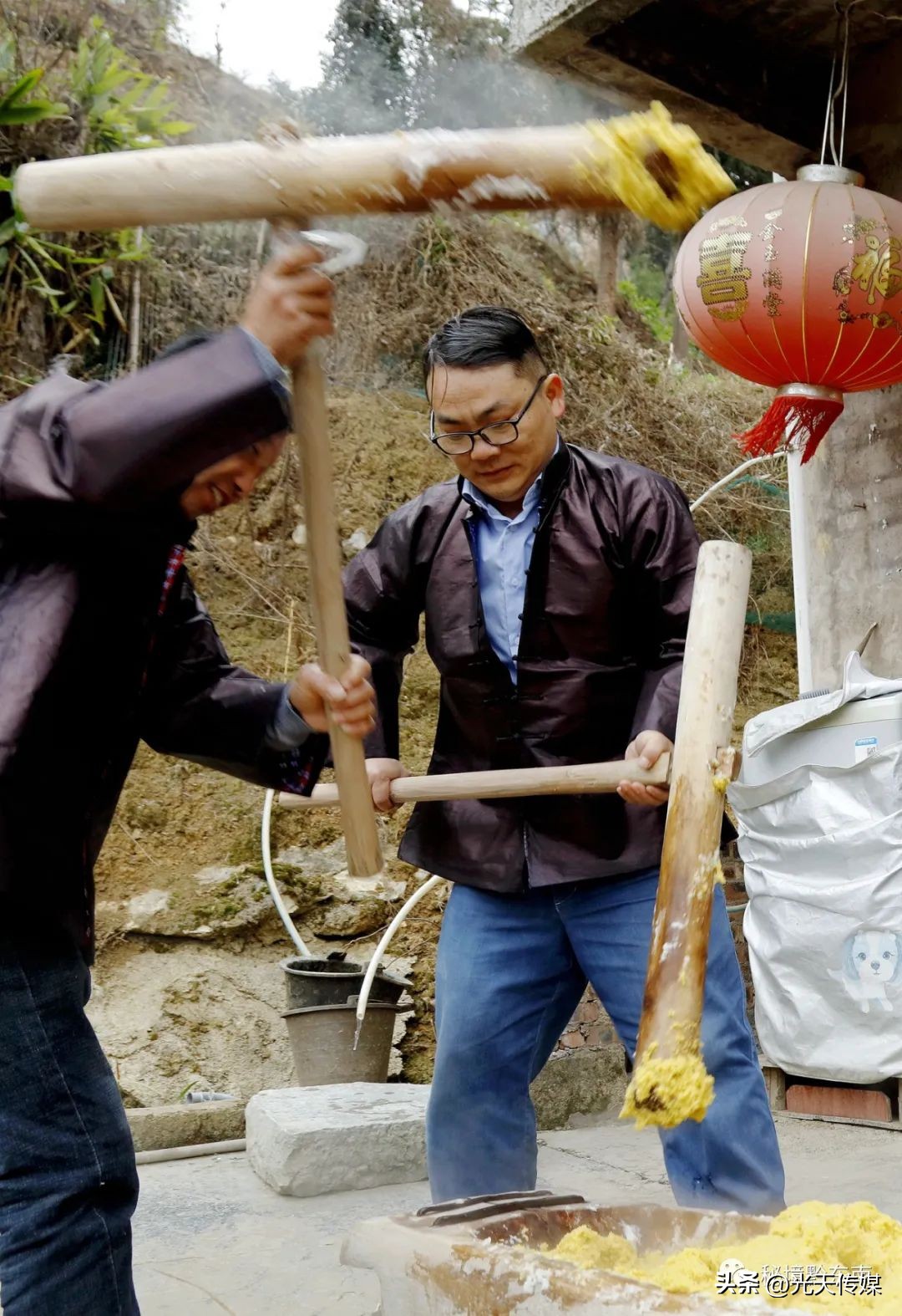 他用实锤打造人生——记施秉县双井镇回乡创业青年龙明开