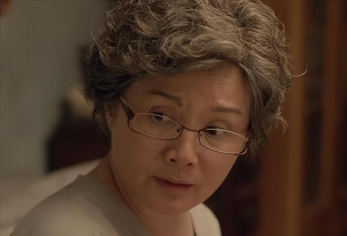 《心居》：了解施源妈那高攀不起的家世，才懂她为什么嫌弃顾清俞