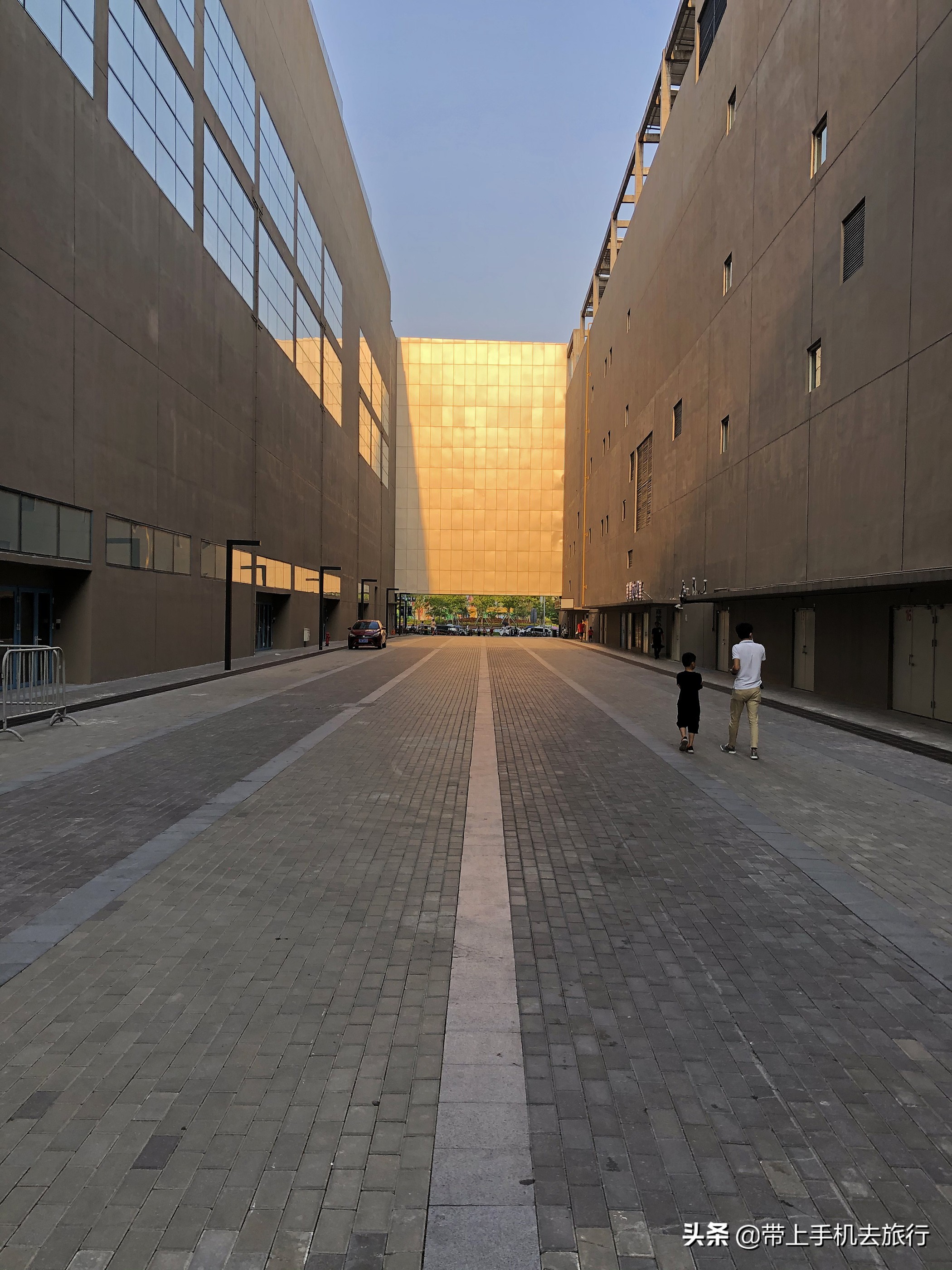 手机摄影怎么样用专业模式,手机摄影是怎么搞的