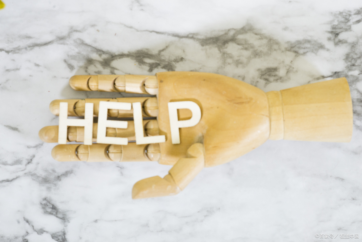 济南一中学老师课堂扇脸脚踹学生,济南老师掌掴脚踹多名学生