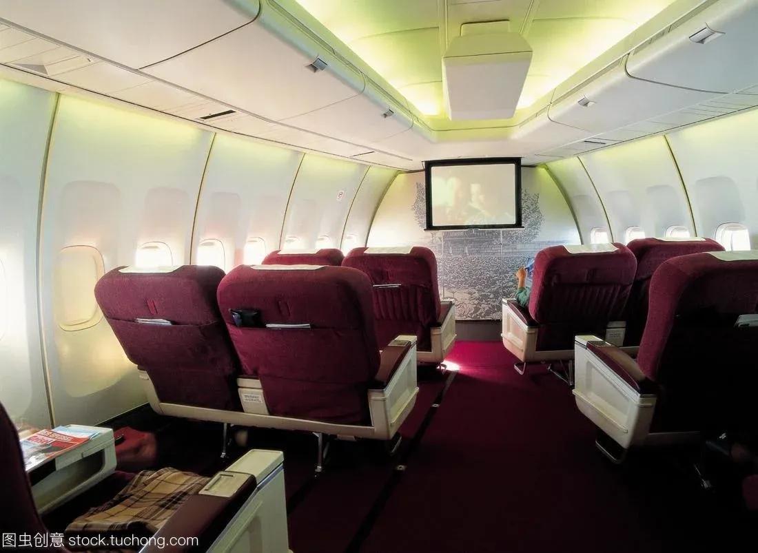 幼儿乘坐飞机的安全常识教案,乘坐飞机的安全座位位置