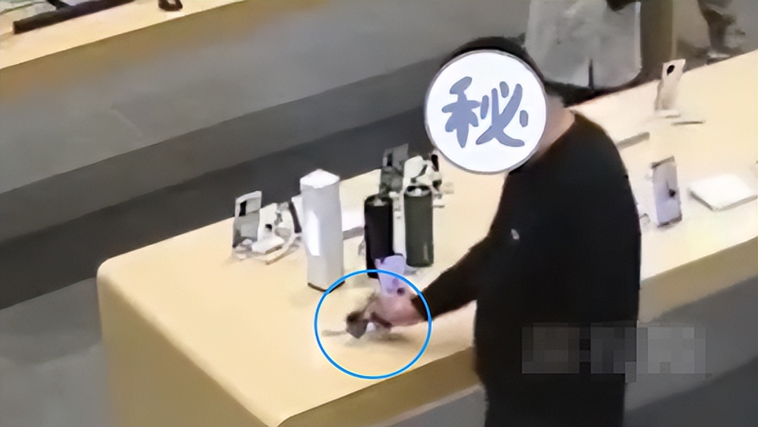 银河系中心超大质量黑洞首张照片,银河系中心黑洞的首张照片揭晓