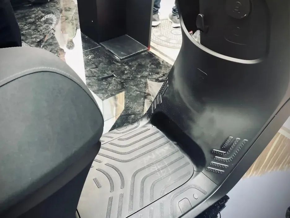 电摩e300p发布,九号电动摩托e300p