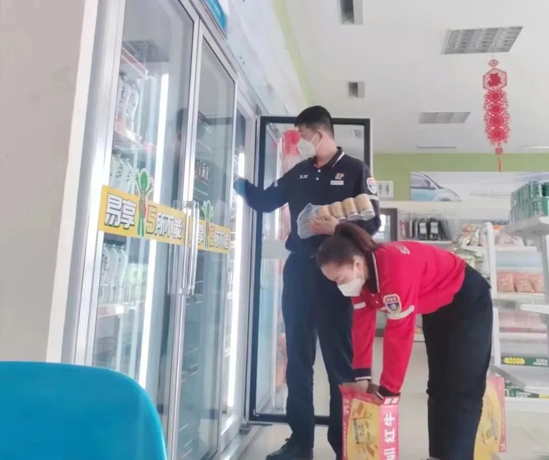 “老婆，我们结婚推迟吧！”