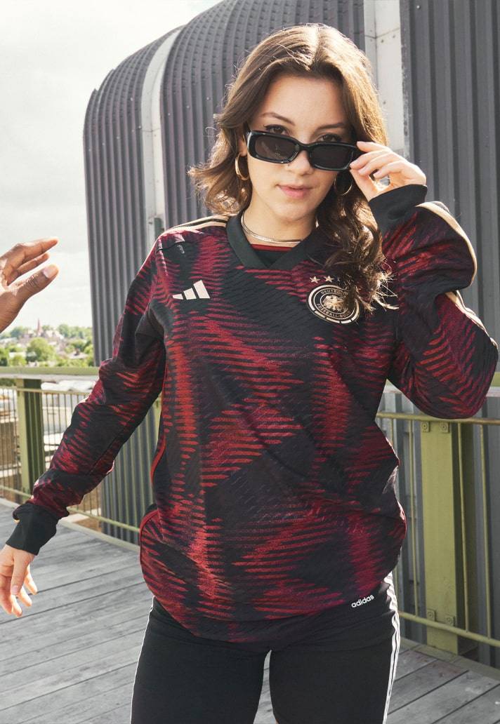 卡塔尔世界杯白色球衣是哪个队,卡塔尔世界杯法国球衣