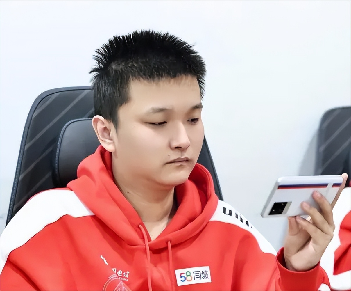 转会期最新消息kplag挂牌,kplag6.6转会后打的比赛