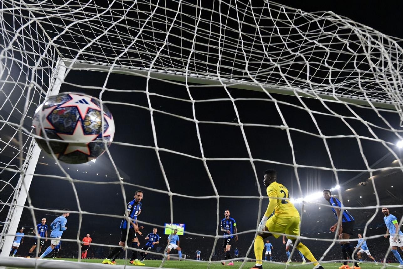 欧冠曼城卢卡库点数破门,曼城夺冠回归完整版