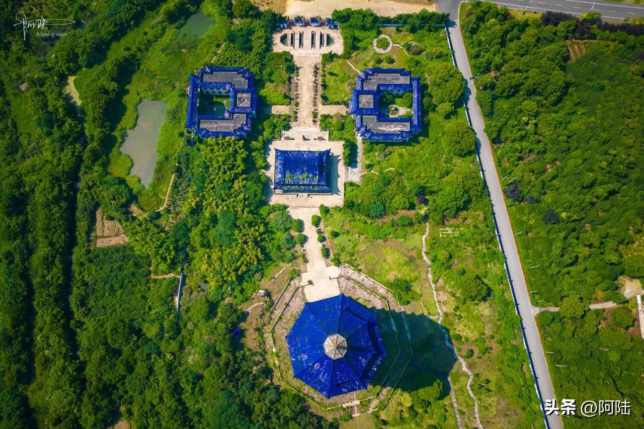 这座巍峨“巨塔”在太湖边屹立了28年，却始终保持着废弃的状态