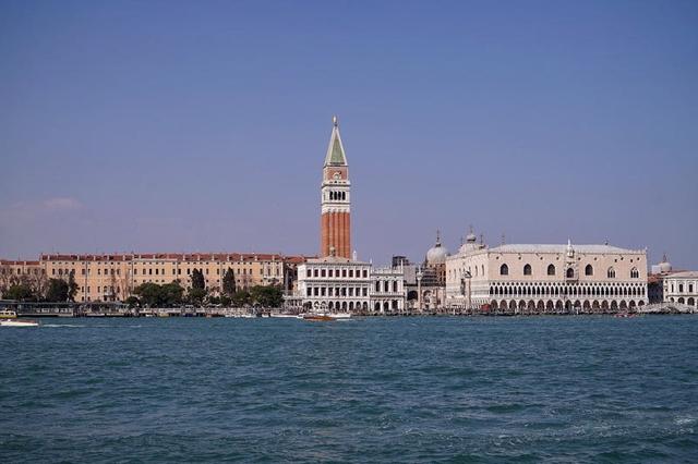 出国旅游过海关视频,出国旅游怎么过海关