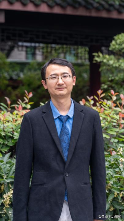 鎴愰兘鐭冲楂樹腑瀛︾敓绔炶禌鐢熸椿,鎴愰兘鐭冲澶╁簻楂樹腑绔炶禌