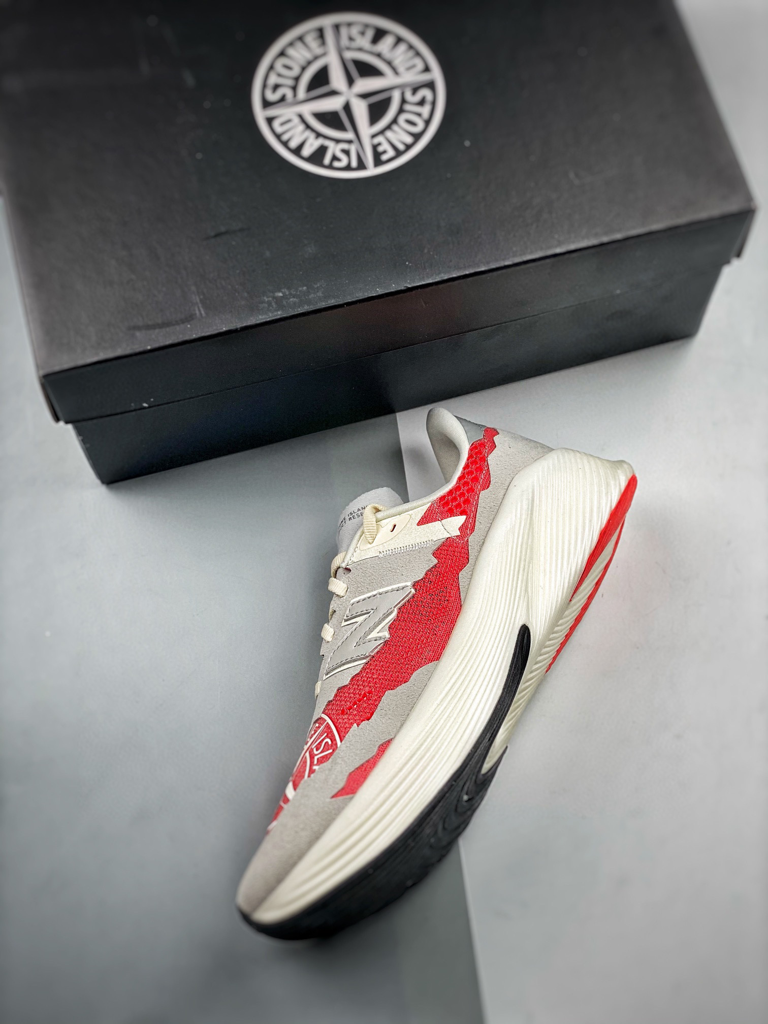 鞋面绣花配色,鞋面加图案