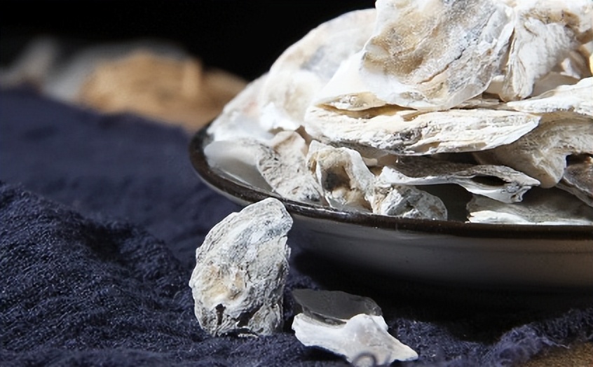 *泄早**一触即发，治以延时汤，充胆胃之气，不做“快抢手”