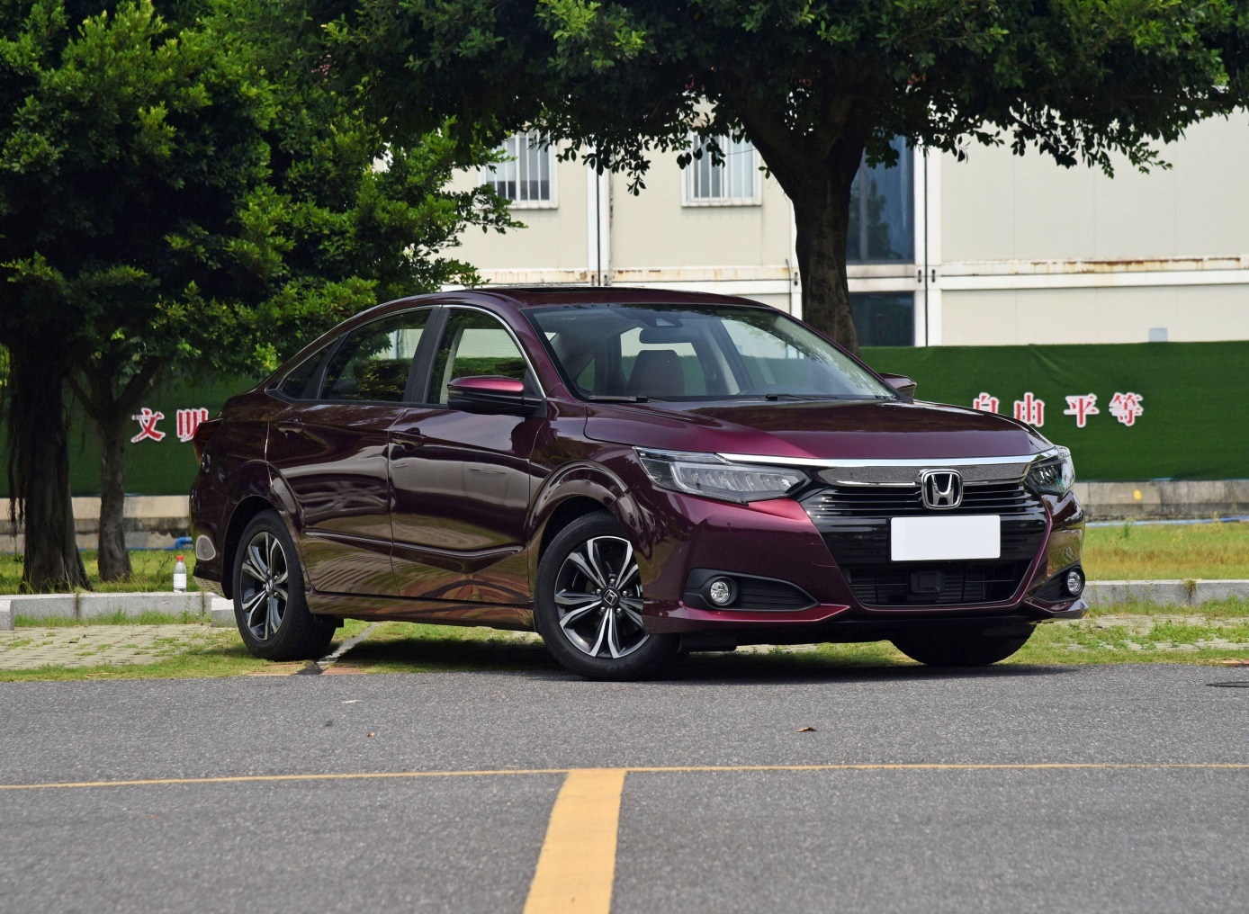 本田凌派1.0t和英朗1.3t选哪个好,1.0t凌派值不值得买