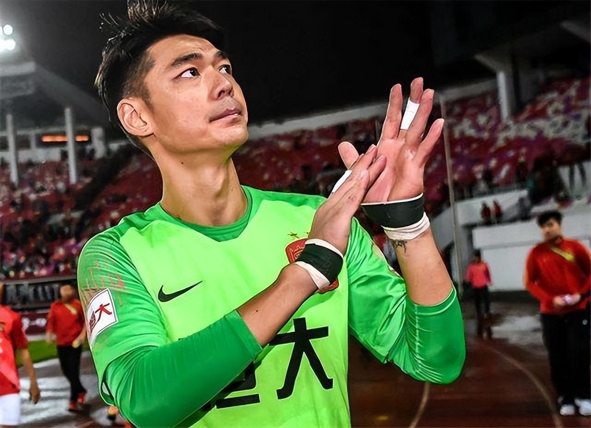 恒大门将曾诚国家队,恒大队长曾诚完整版