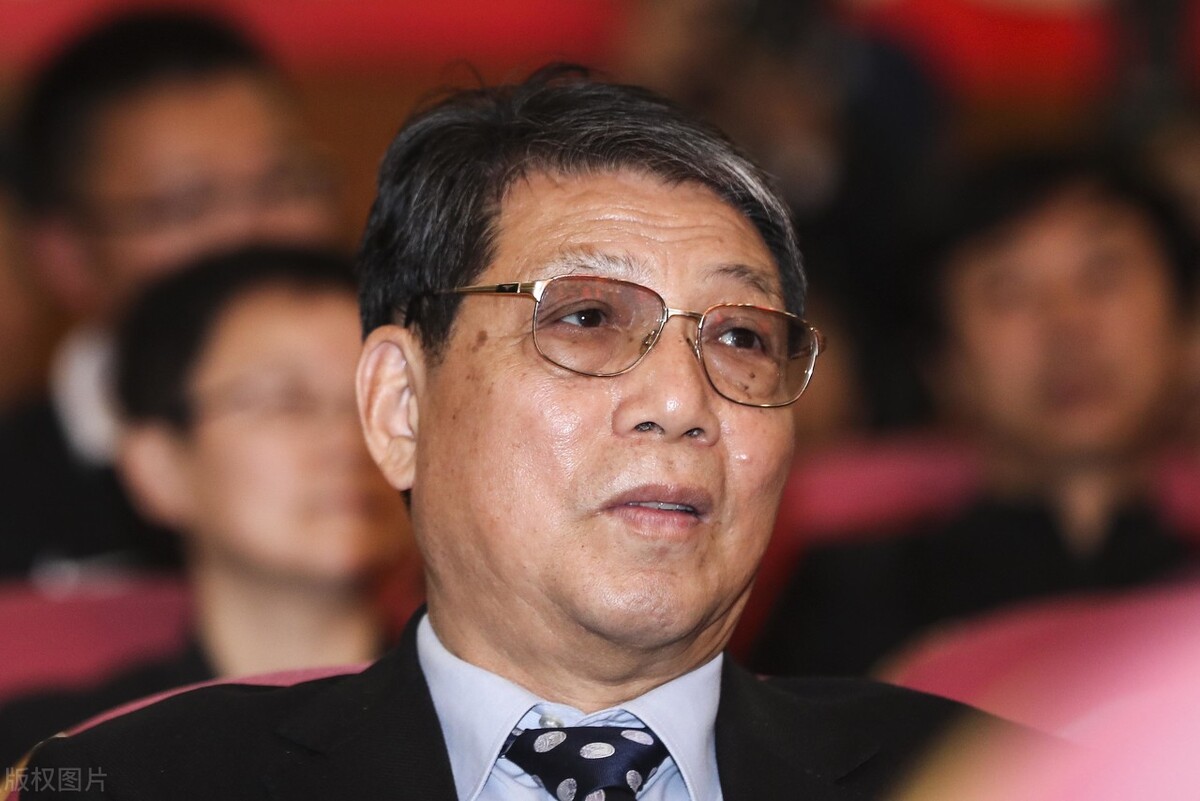 国足名宿徐根宝谈武磊,国足徐根宝和孙继海