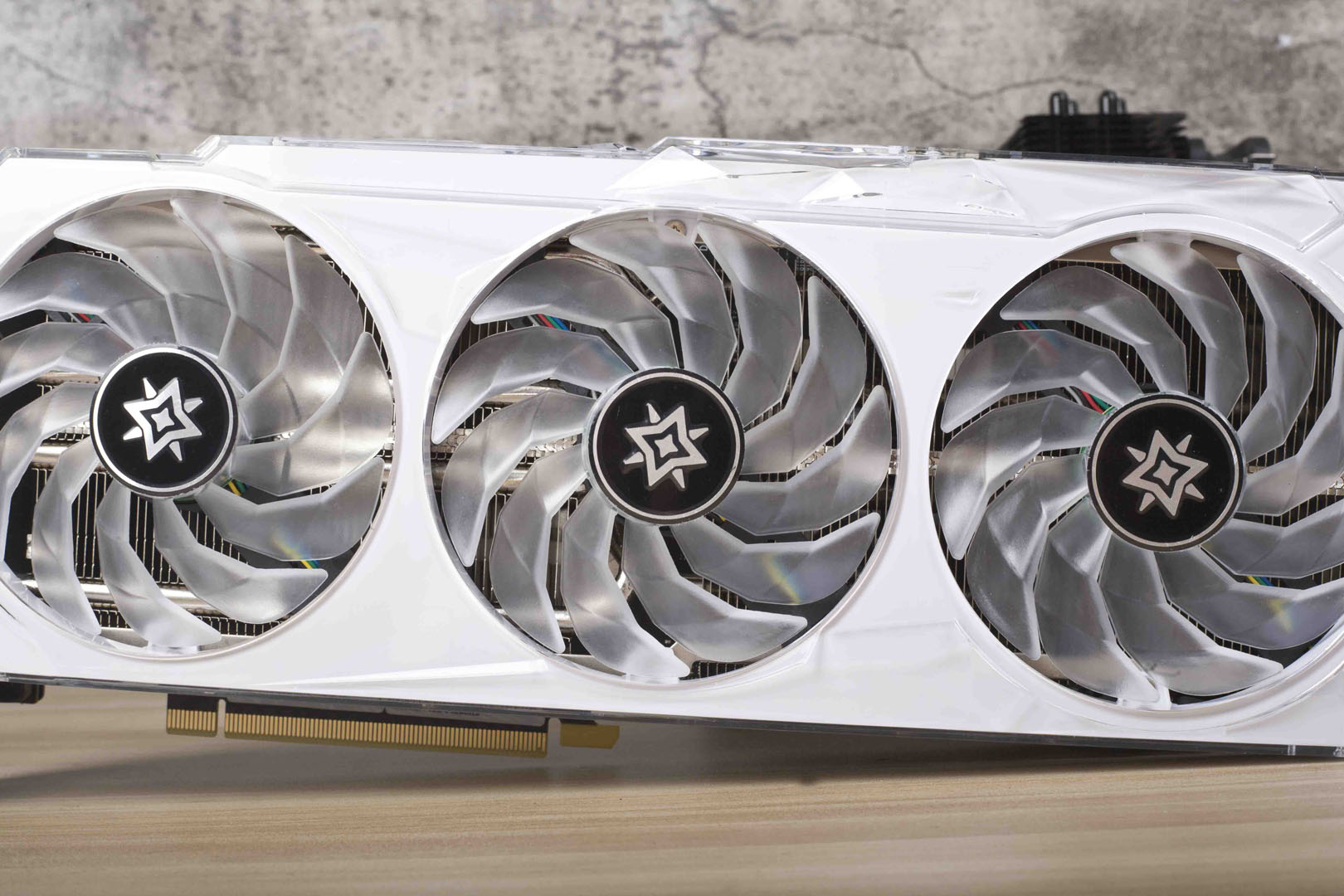 千元高配值得入吗？技嘉小雕B660MAORUSELITEAXDDR4体验