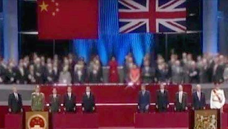 84年香港回归遭阻,邓公霸气回怼:要打随时恭候,铁娘子当场噤声