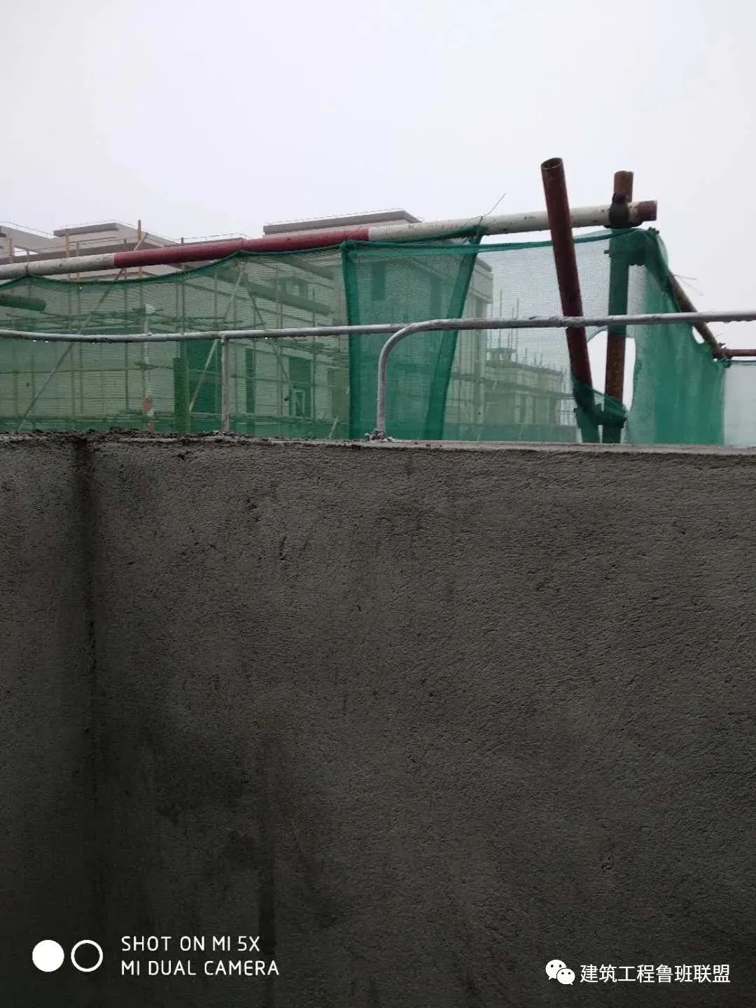 钢屋面避雷带做法,屋面避雷带新规范标准做法