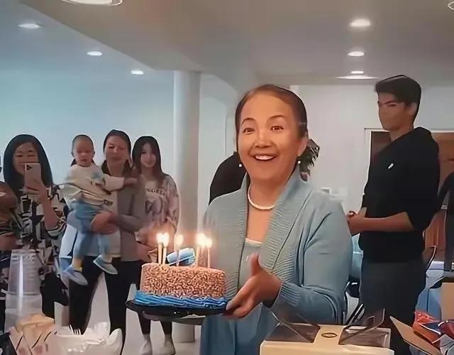 六十六岁的孙海峰在美国捡垃圾,孙海英事件捡垃圾