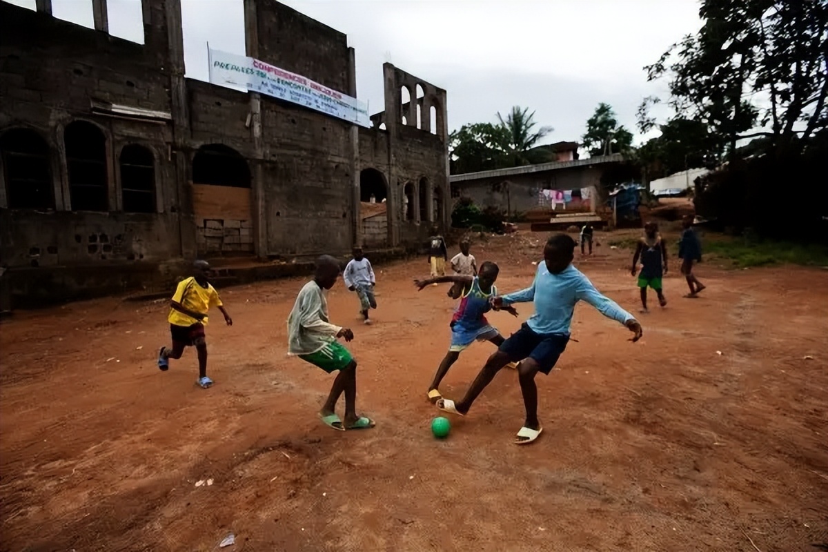 为什么非洲足球强国多集中在“北非和西非”？