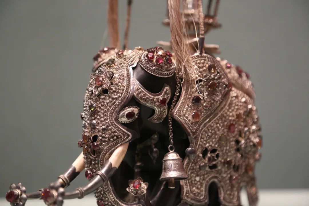 命运原来是水乳：毛主席收过的这些“礼品”