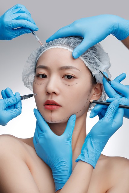 脱胎换骨和蜕变的区别,脱胎换骨跟浴火重生区别