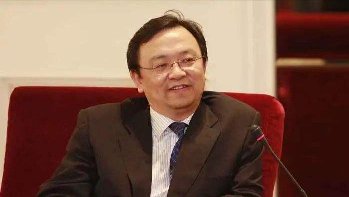 王传福父母双亡,王传福15岁成孤儿