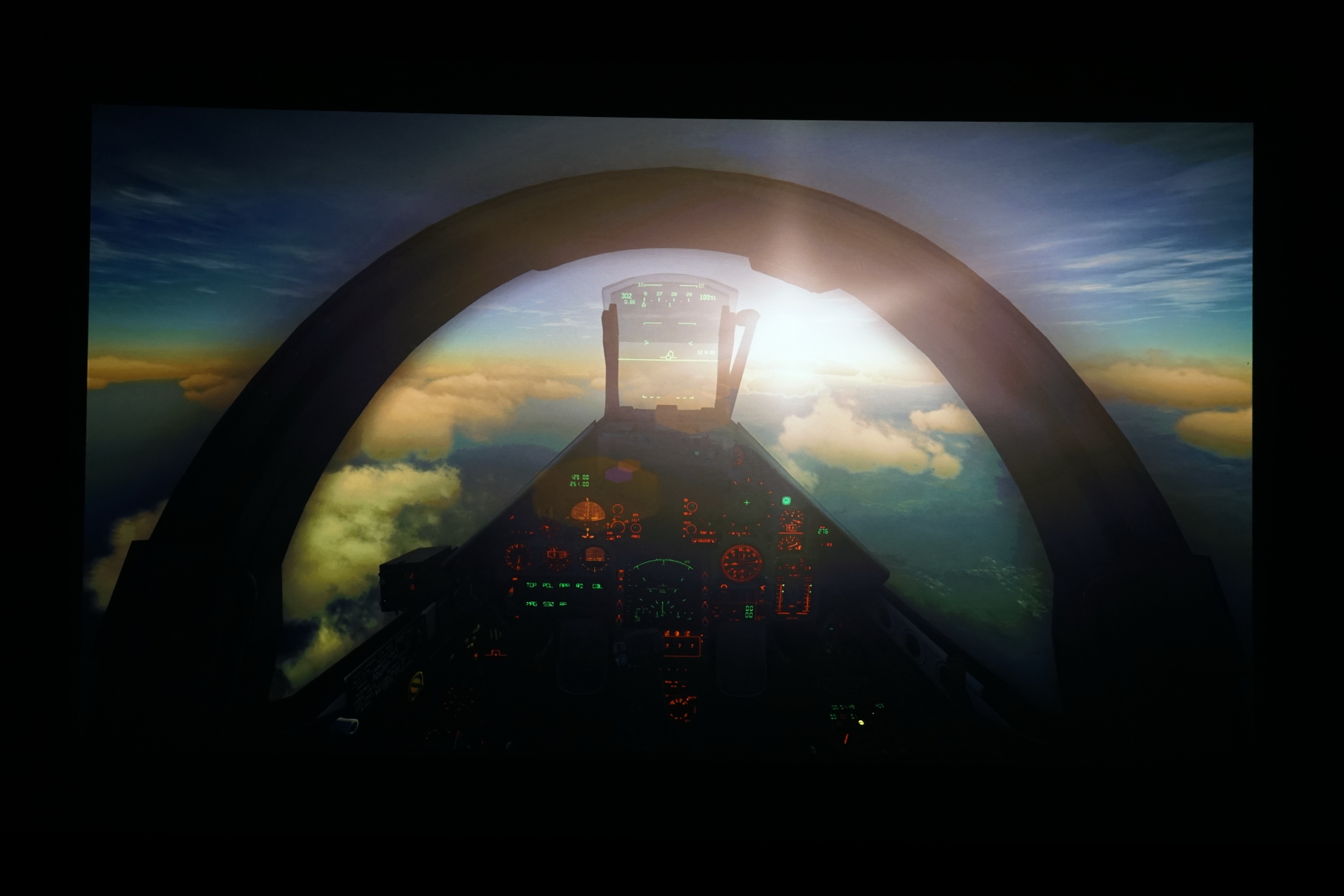 激光投影和nec投影仪哪款最好,necrgb激光投影机