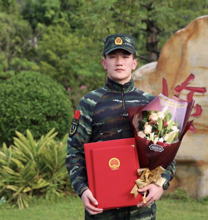 张馨予和何捷真的幸福吗,张馨予老公何捷的收入