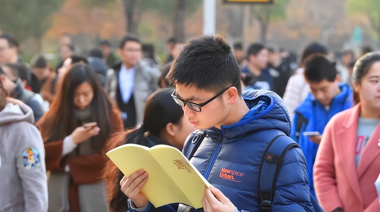 公务员一元午餐,公务员一日三餐