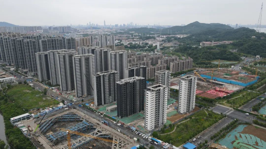 实探|被重庆法院查封的南京宝能，工程进度究竟如何？