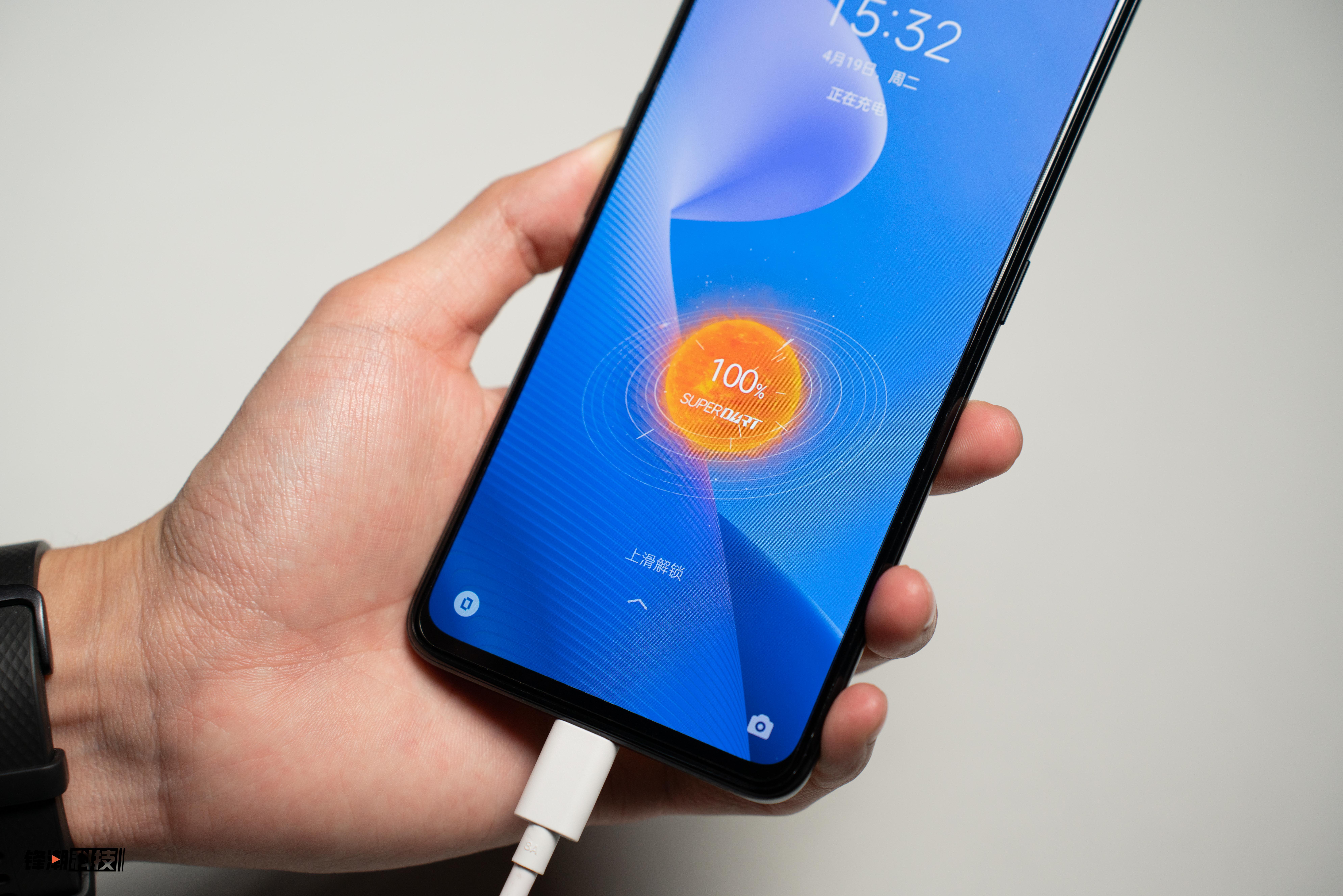 真我q5pro能用65w的闪充么,80w闪充能给60w手机充么