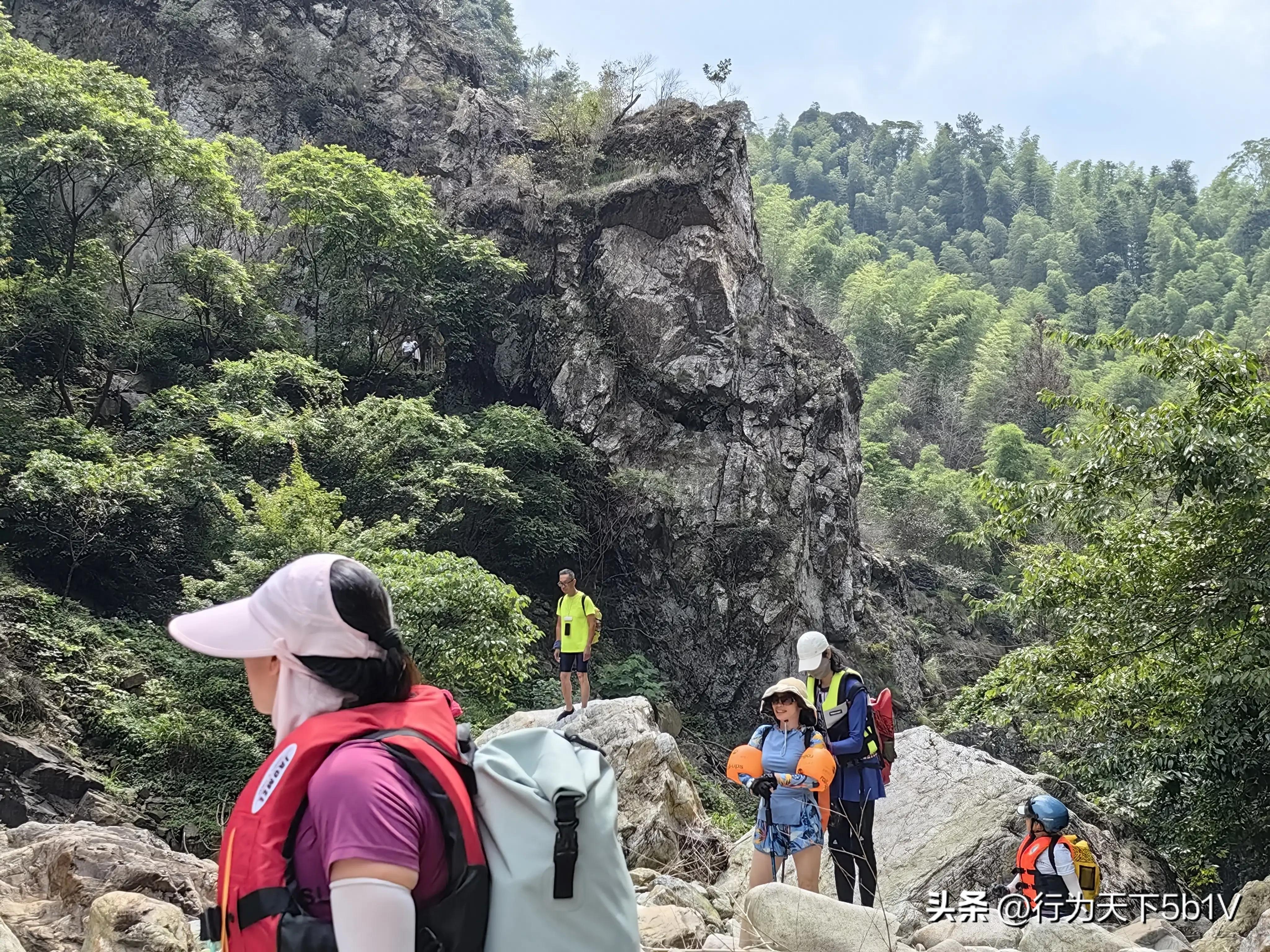 【探秘金紫山下的清凉秘境】行走在资源资江源大峡谷的风景线上