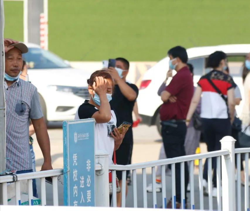 武汉商贸学院2022年新生开学时间,武汉商贸职业学院入学流程