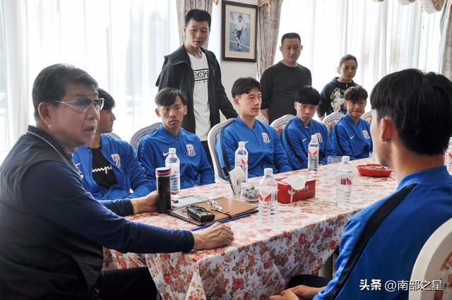 徐根宝培养了多少球员,徐根宝个人简介