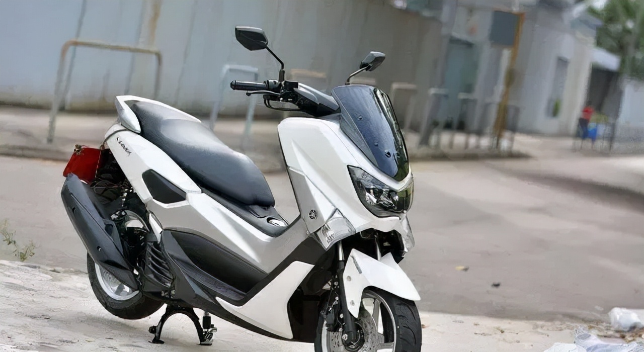 比雅马哈迅鹰125大的踏板车,小排量雅马哈踏板推荐一下