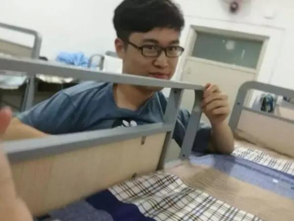 大学室友不愿aa买空调视频,女室友拒绝aa制买空调