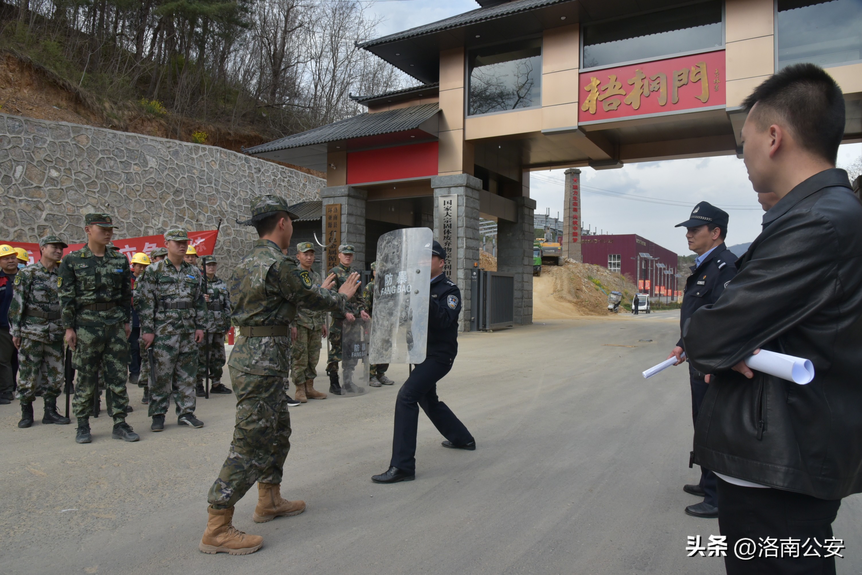 新县公安四措并举优化营商环境,公安窗口优化营商环境行动方案