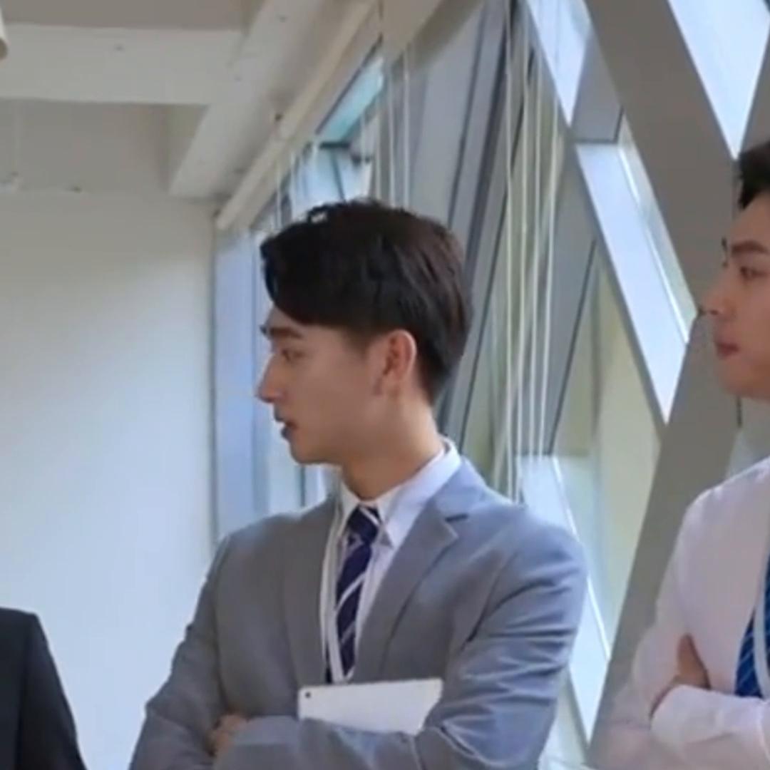 零零后女店主花一百万开店,零零后女孩开一万五大众