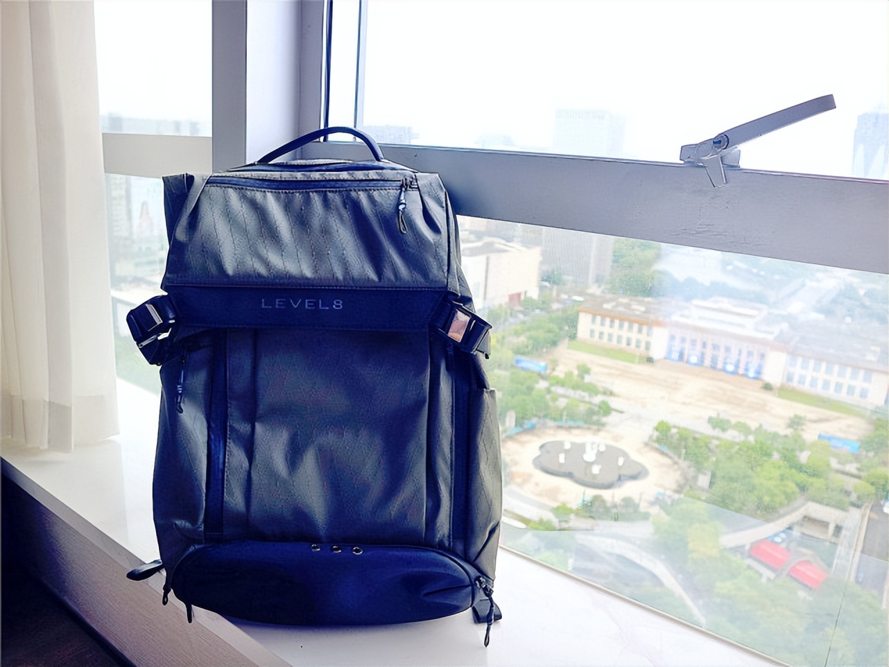 地平线8号双肩包穿搭,地平线8号双肩背包