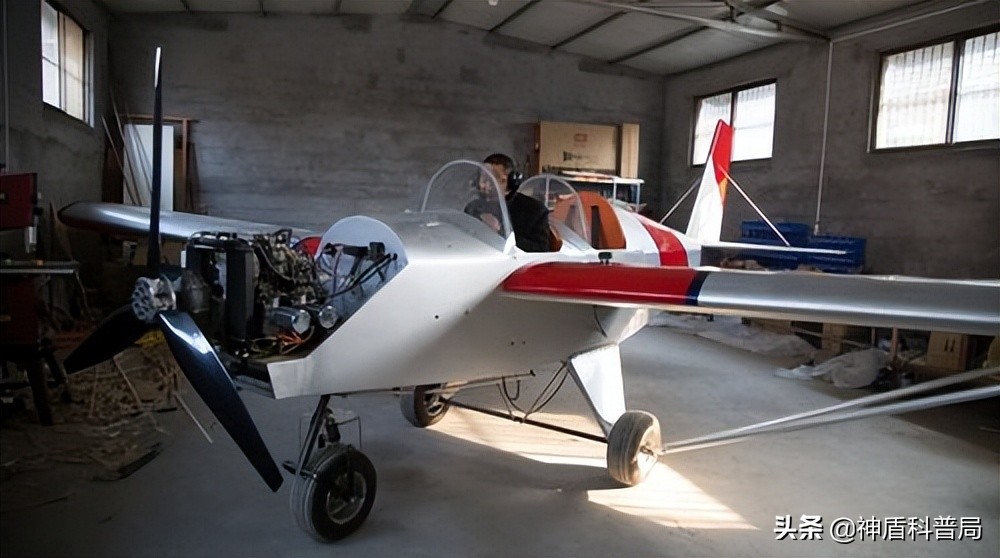 大叔花80万造飞行器,80后大叔打工20年