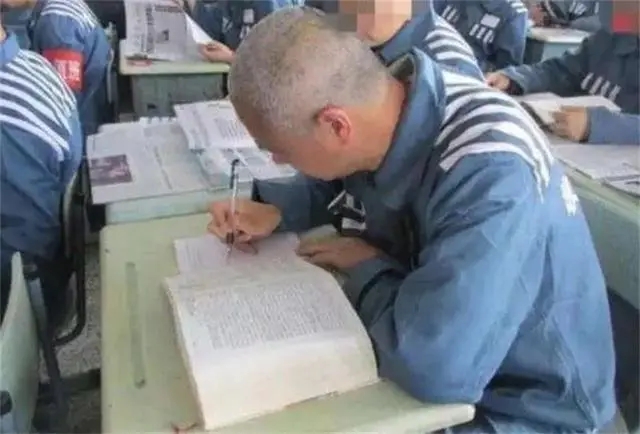 南京受贿100万元量刑案例,2001年江苏南京贪污犯死刑案