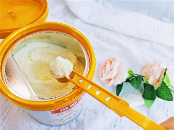 羊奶粉选哪个品牌安心一些啊,伊利金领冠羊奶粉测评旗舰店