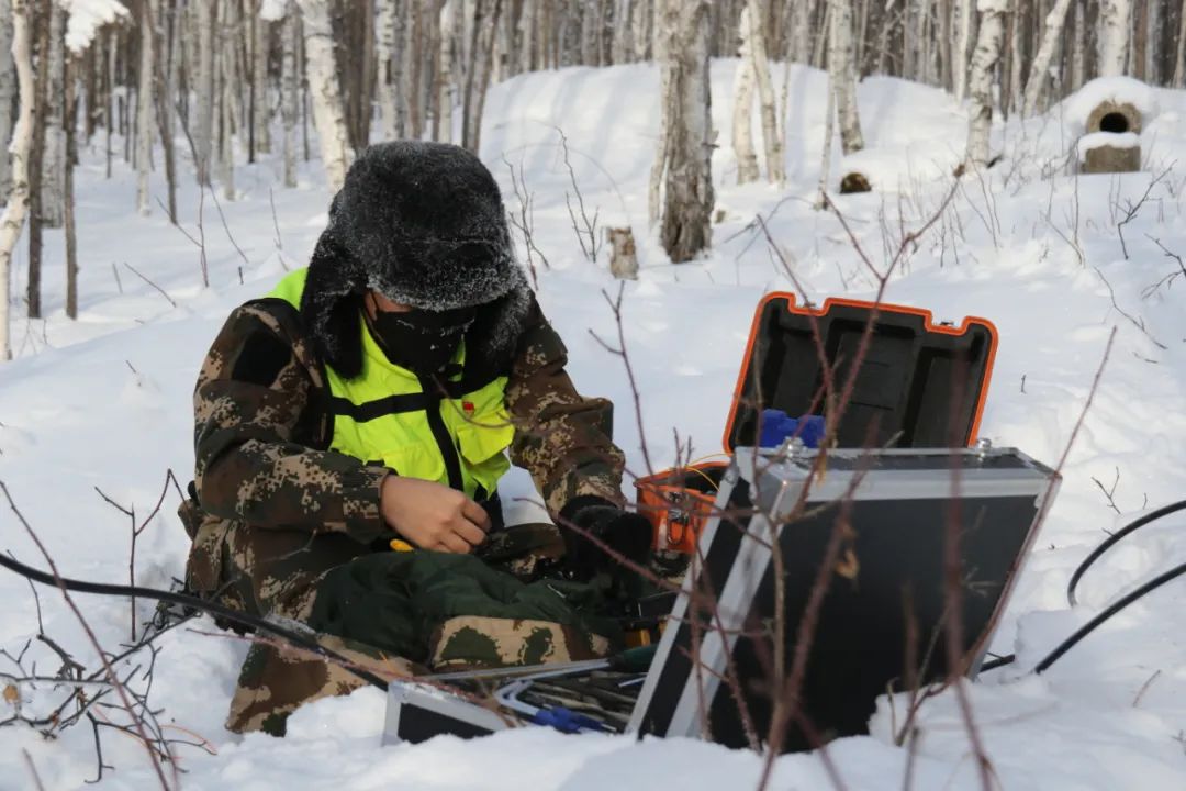 额尔古纳奇人之高擎青春火炬的柴瑞峰