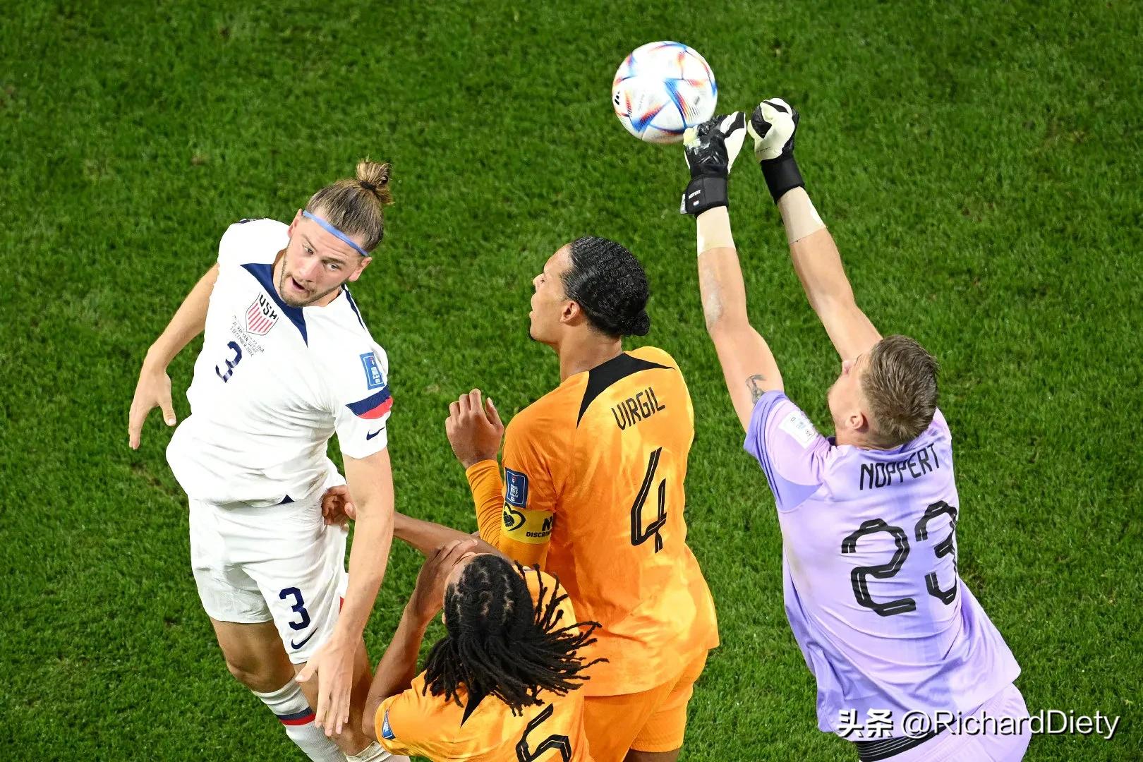 范加尔荷兰2:0挪威晋级世界杯,荷兰队范加尔新战术