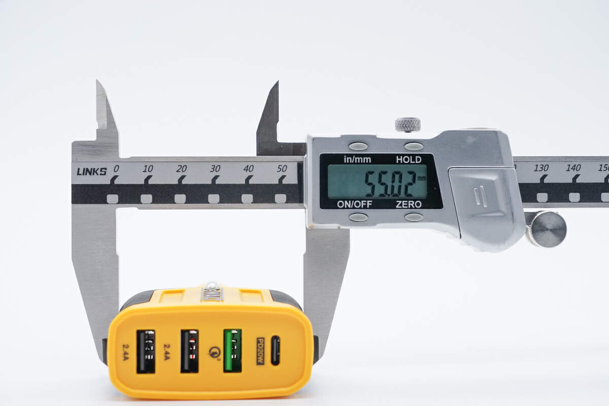 车载充电器隐藏式66w评测,得伟车载充电器评测