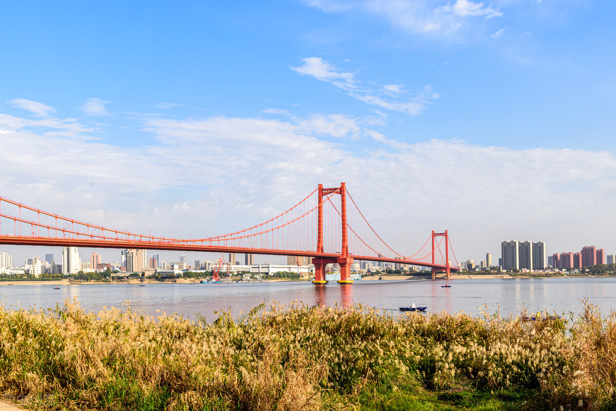 要山河有山河，要江湖有江湖！湖北，一个被低估的绝美省份