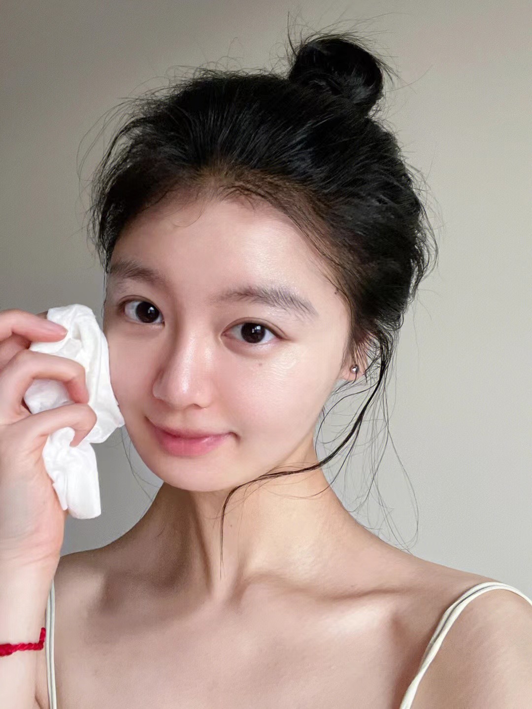 皮肤差怎么护肤都不改善怎么回事,为什么每天早晚护肤了皮肤还是干