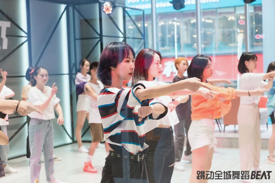 「跳动全城舞蹈课堂」刚开始学跳舞，害羞胆怯怎么办？