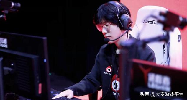 rng新上单被theshy打自闭,theshy打g2名场面rng反应